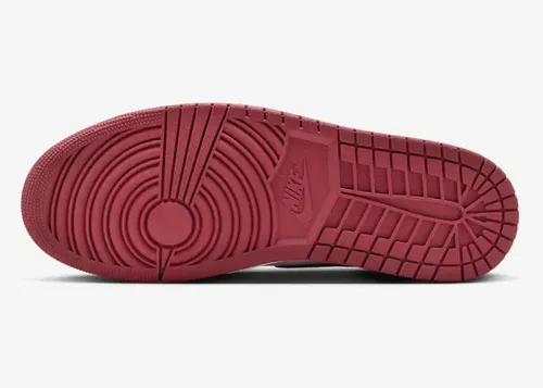 air-jordan-1-high-og-team-red-dz5485-160 06.webp