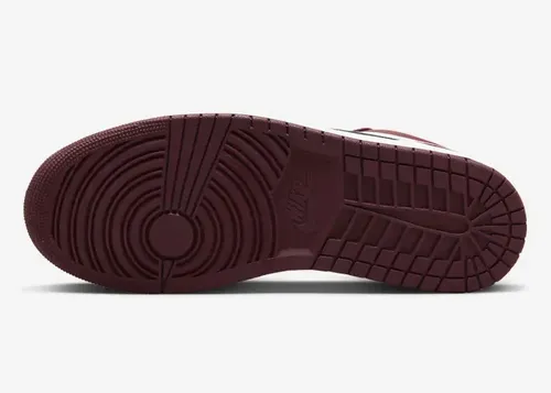 air-jordan-1-low-bordeaux-553558-615 06.webp