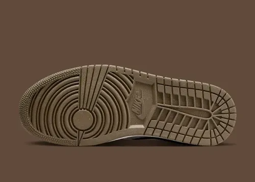 air-jordan-1-low-brown-canvas 6.webp