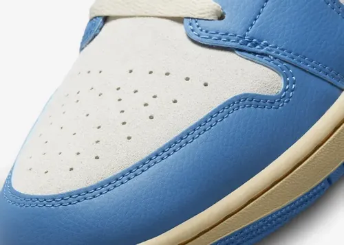 air-jordan-1-low-unc-grey-dz5376-469 07.webp