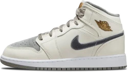 image de Air Jordan 1 Mid GS Velvet Toe FB9899-100
