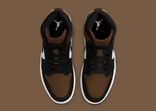 air-jordan-1-mid-mocha-toe 4.webp