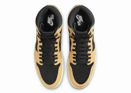 air-jordan-1-retro-high-og-heirloom-555088-202 04.webp