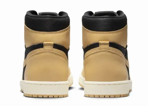 air-jordan-1-retro-high-og-heirloom-555088-202 05.webp