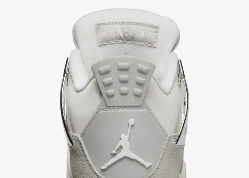 air-jordan-4-retro-wmns-frozen-moments-aq9129-001-8.webp