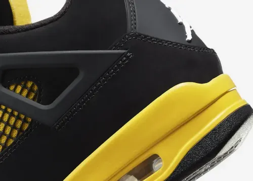 air-jordan-4-thunder-dh6927-017 08.webp