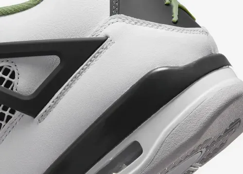 air-jordan-4-wmns-oil-green-aq9129-103 08.webp