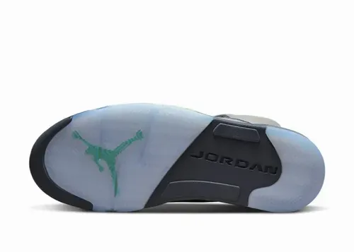 air-jordan-5-green-bean-dm9014-003 6.webp