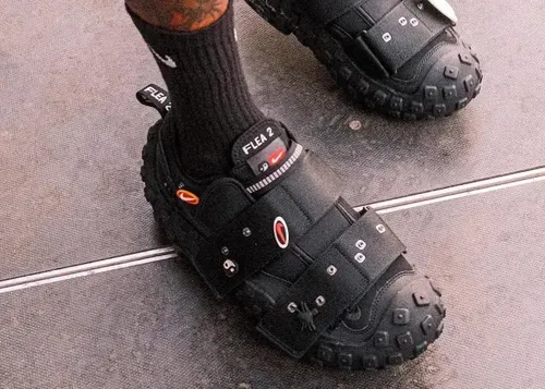 cactus-plant-flea-market-nike-air-flea-2-black-dv7164-001 02.webp