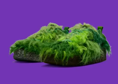 cactus-plant-flea-market-nike-dunk-low-grinch 01.webp