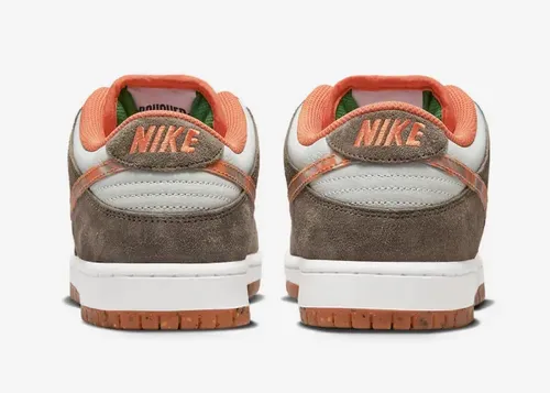 crushed-dc-nike-sb-dunk-low-dh7782-001 05.webp