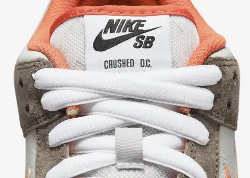 crushed-dc-nike-sb-dunk-low-dh7782-001 07.webp