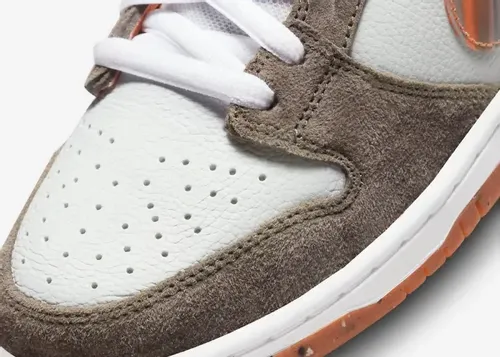 crushed-dc-nike-sb-dunk-low-dh7782-001 08.webp