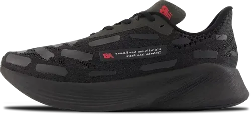 image de district-vision-new-balance-fuelcell-rc-elite-v2-black-mrceldv2.webp