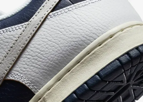 huf-nike-sb-dunk-low-nyc-fd8775-100 12.webp