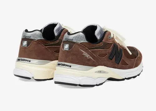 jjjjound-new-balance-990v3-montreal 02.webp