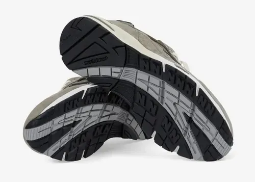 jjjjound-new-balance-991-made-in-uk-grey-m991jja 07.webp