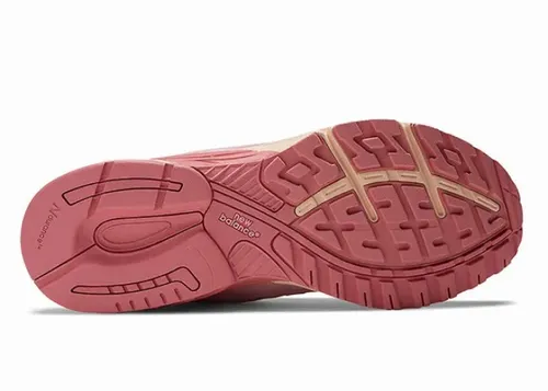 joe-freshgoods-new-balance-993-performance-art-pink 5.webp