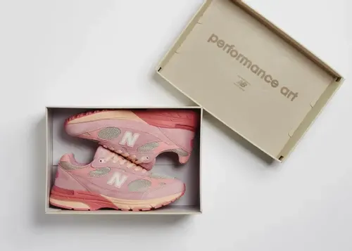 joe-freshgoods-new-balance-993-performance-art-pink 9.webp