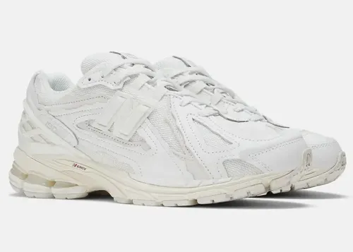 new-balance-1906r-protection-pack-white-leather-m1906de 01.webp