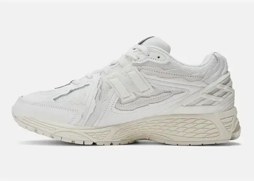 new-balance-1906r-protection-pack-white-leather-m1906de 04.webp