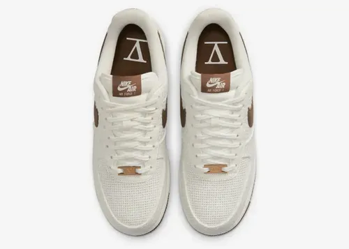 nike-air-force-1-low-snkrs-day-dx2666-100 4.webp