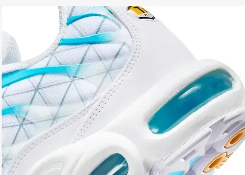 nike-air-max-plus-marseille-fq2397-100 08.webp