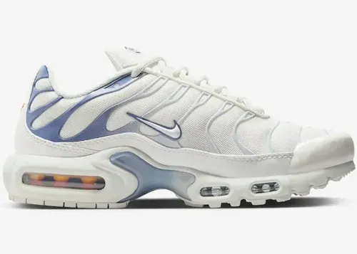 nike-air-max-plus-wmns-summit-white-DZ3671-104 03.webp