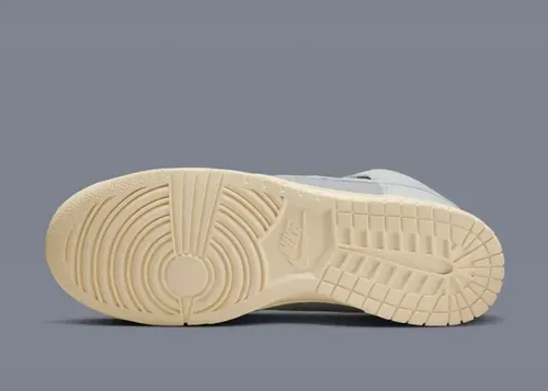 nike-dunk-high-certified-fresh-dq8800-001 6.webp