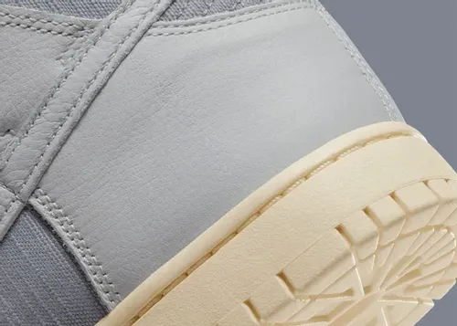 nike-dunk-high-certified-fresh-dq8800-001 7.webp