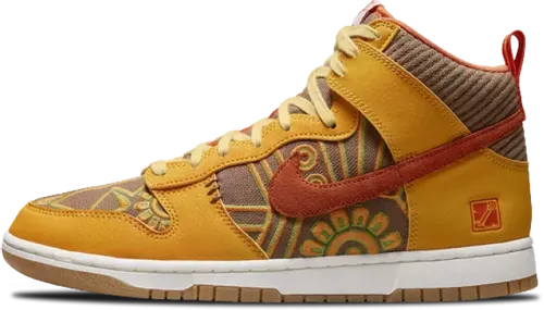 Nike Dunk High Somos Familia DZ5254-045 image