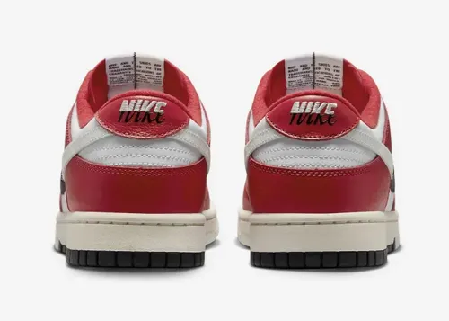 nike-dunk-low-chicago-split-dz2536-600 05.webp