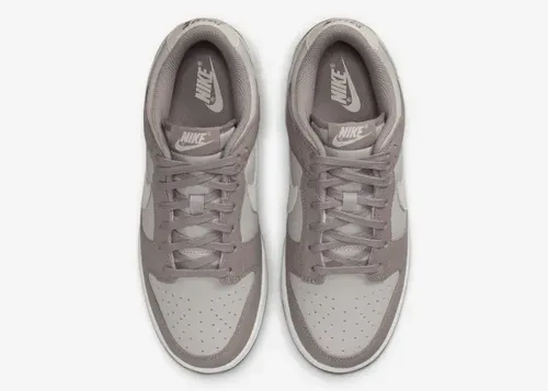 nike-dunk-low-light-grey-fd0792-001 04.webp