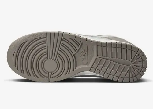 nike-dunk-low-light-grey-fd0792-001 06.webp