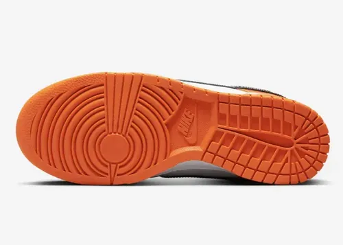 nike-dunk-low-orange-black-patent-dj9955-800 06.webp