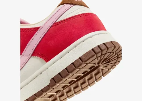 nike-dunk-low-prm-wmns-bacon-fb7910-600 08.webp