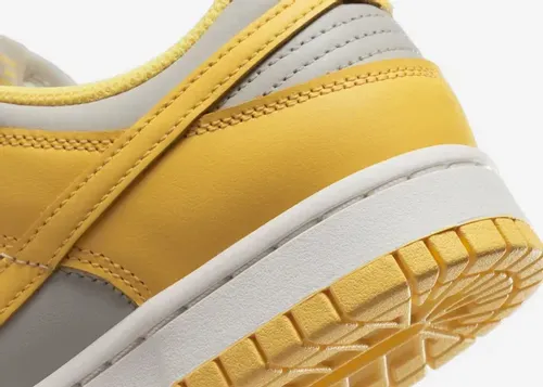 nike-dunk-low-wmns-citron-pulse-dd1503-002 08.webp