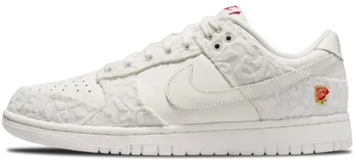 image de Nike Dunk Low WMNS Give her Flowers FZ3775-133