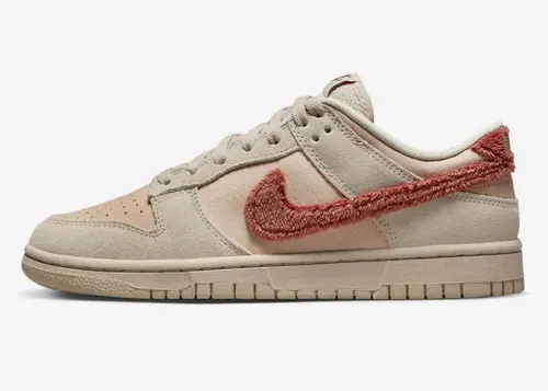 nike-dunk-low-wmns-terry-swoosh-dz4706-200 02.webp