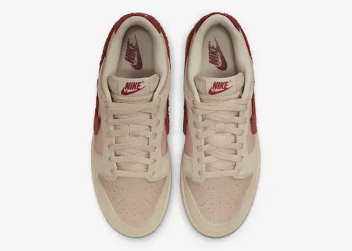 nike-dunk-low-wmns-terry-swoosh-dz4706-200 04.webp