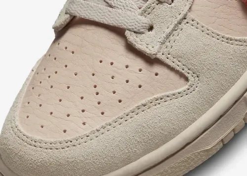 nike-dunk-low-wmns-terry-swoosh-dz4706-200 07.webp