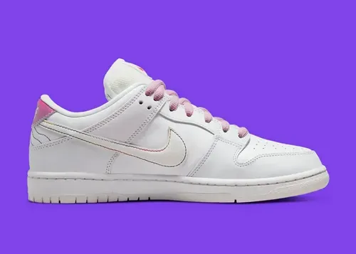 nike-sb-dunk-low-be-true-dr4876-100 3.webp