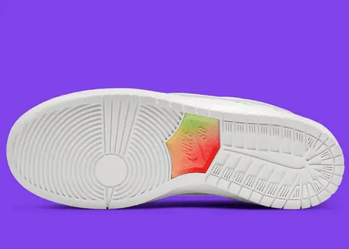 nike-sb-dunk-low-be-true-dr4876-100 6.webp