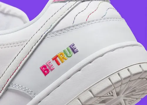 nike-sb-dunk-low-be-true-dr4876-100 7.webp