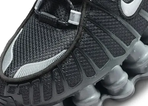nike-shox-tl-toggle-fv0939-001 07.webp
