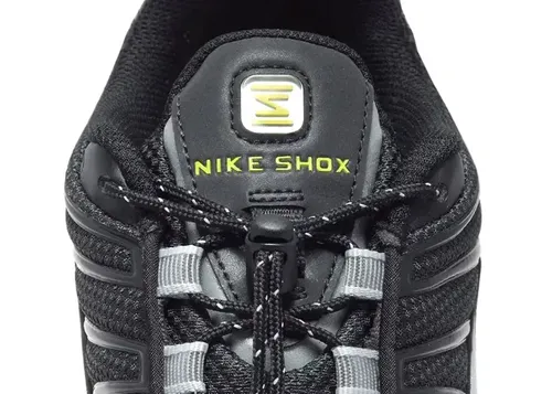 nike-shox-tl-toggle-fv0939-001 09.webp