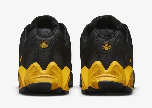 nocta-nike-hot-step-air-terra-black-university-gold-dh4692-002 5.webp
