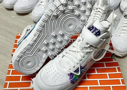 off-white-nike-air-force-1-mid-graffiti 02.webp