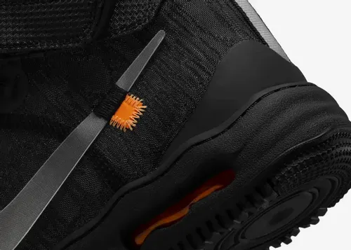 off-white-nike-air-force-1-mid-sp-clear-black-do6290-001 10.webp