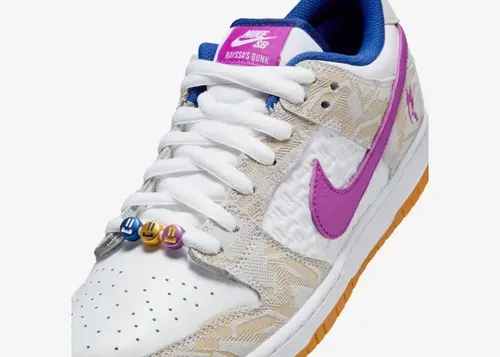 rayssa-leal-nike-sb-dunk-low-fz5251-001 07.webp